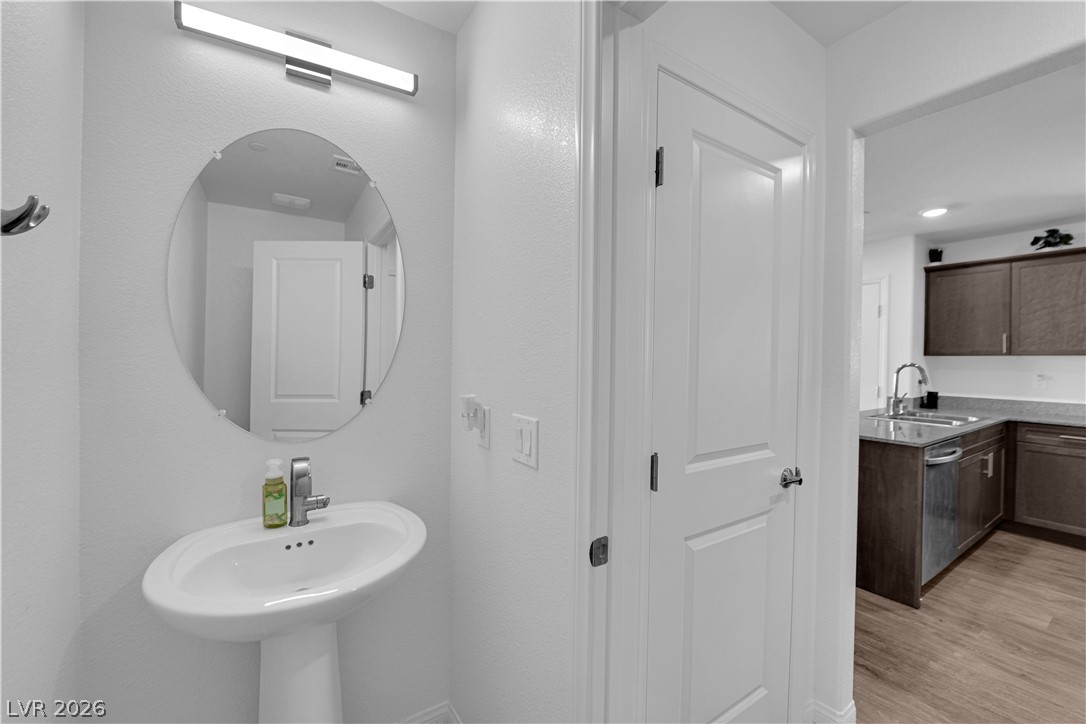 2632 Canary Yellow Court