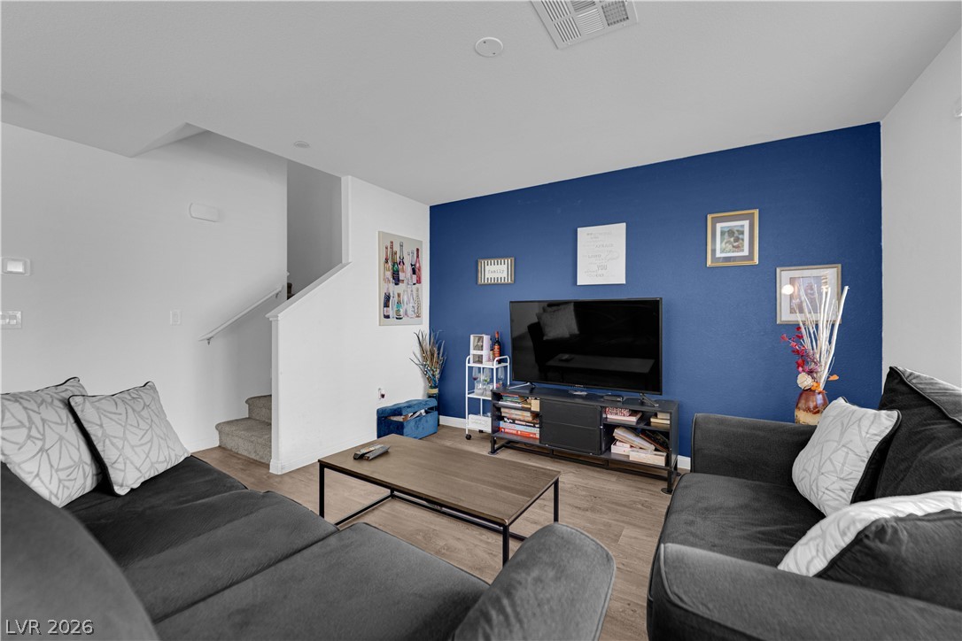 2632 Canary Yellow Court