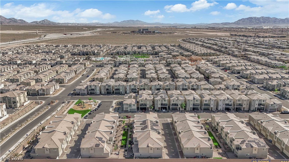 2632 Canary Yellow Court