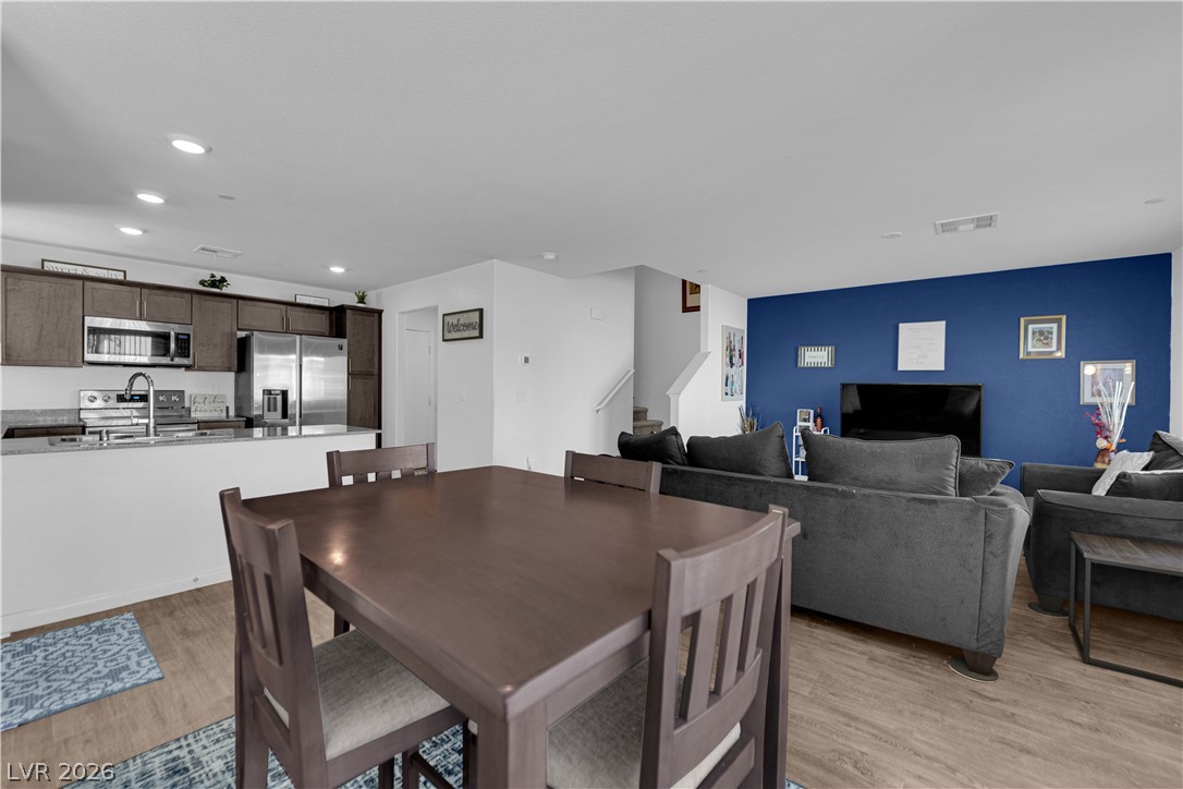 2632 Canary Yellow Court