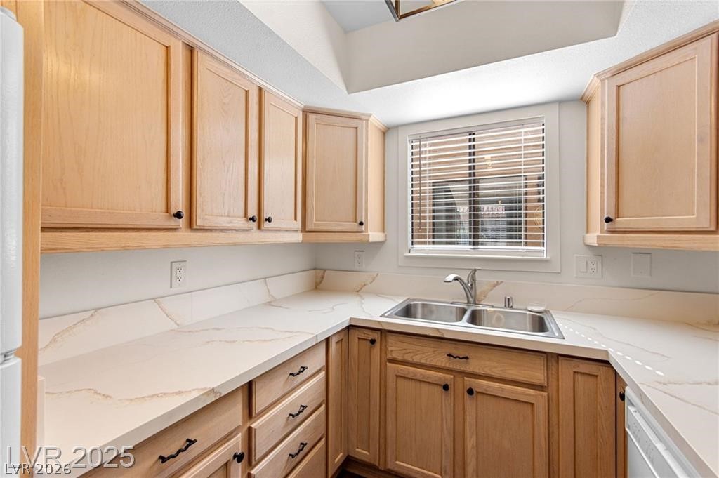 1865 Arbol Verde Way