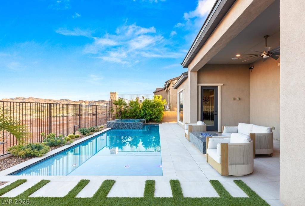 36 Thorn Creek Street