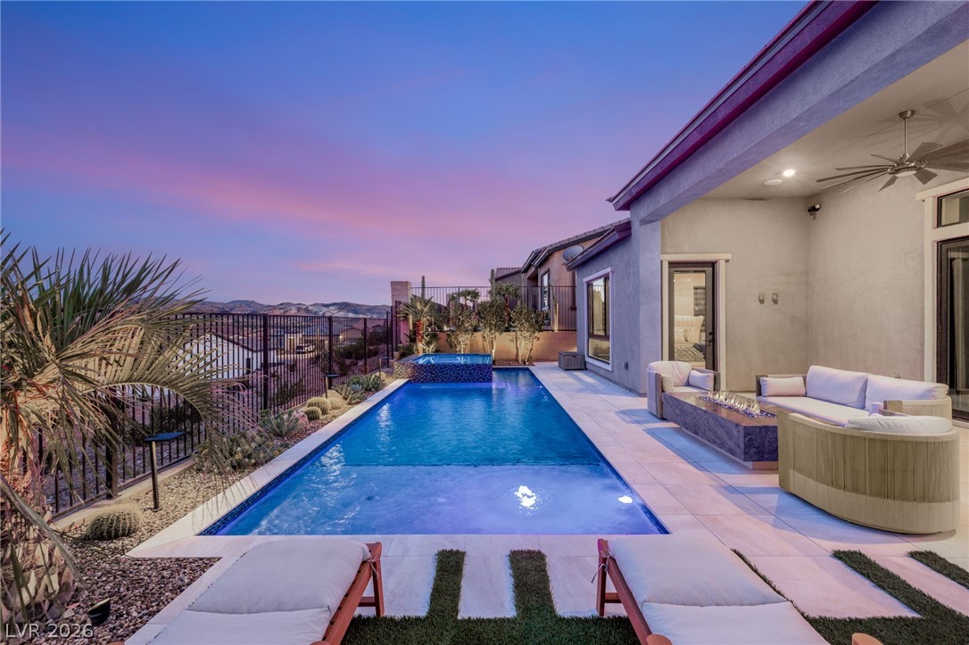 36 Thorn Creek Street