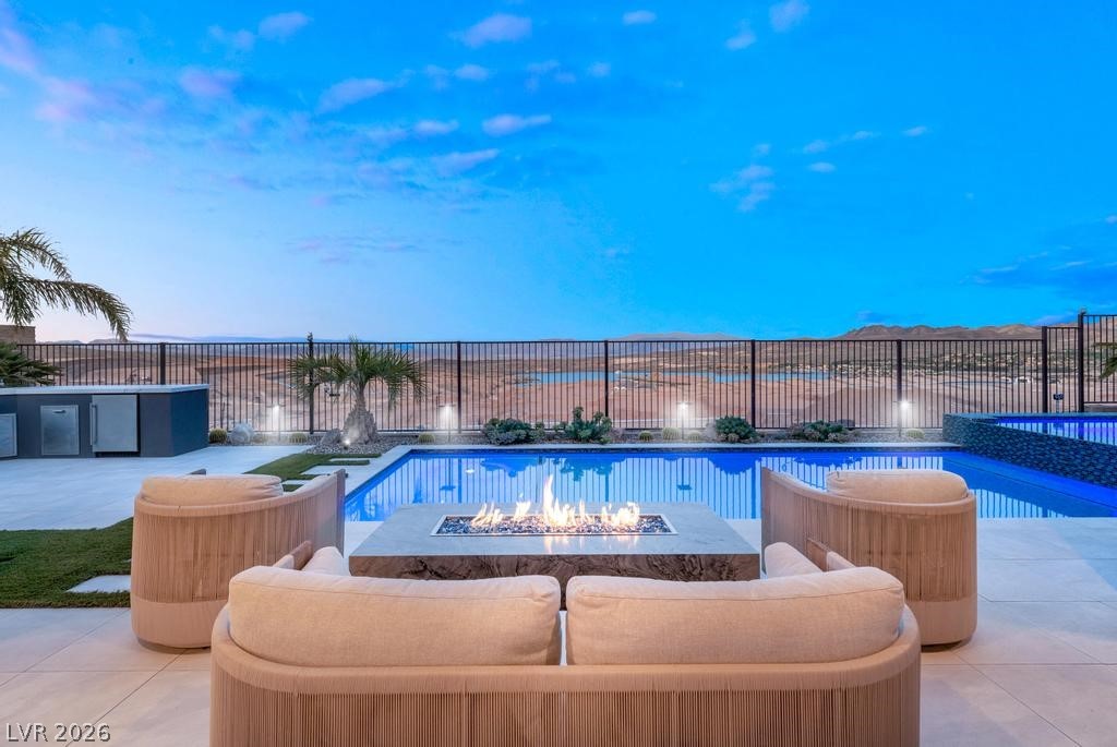 36 Thorn Creek Street