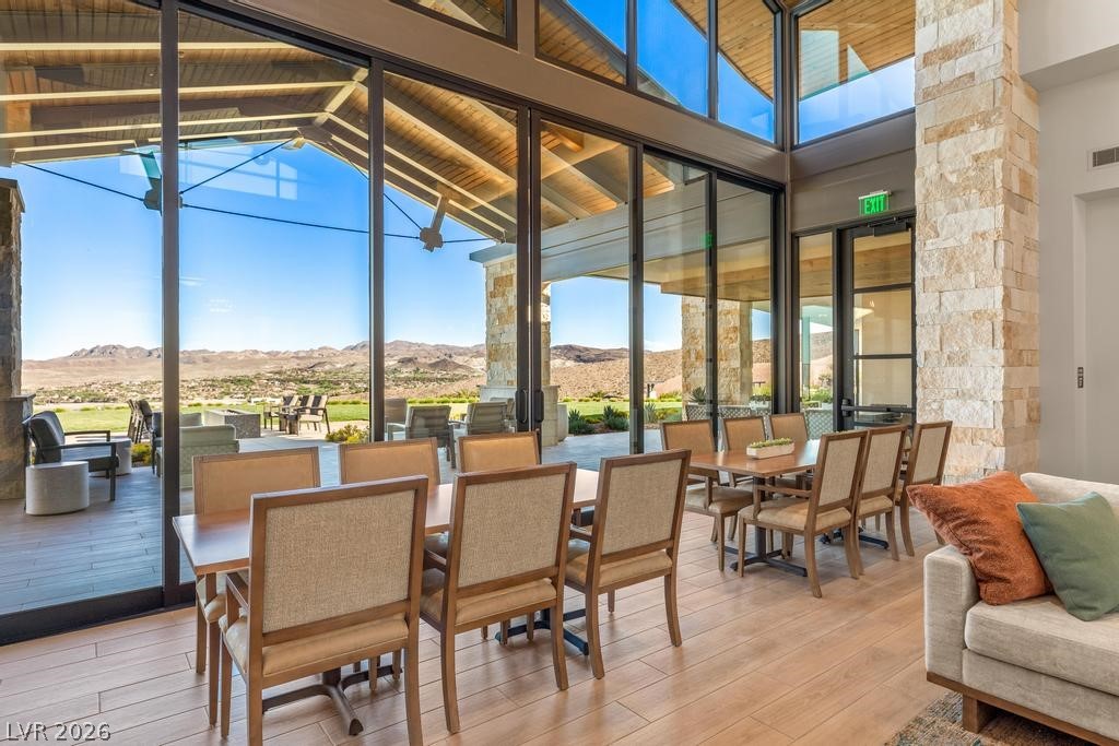 36 Thorn Creek Street