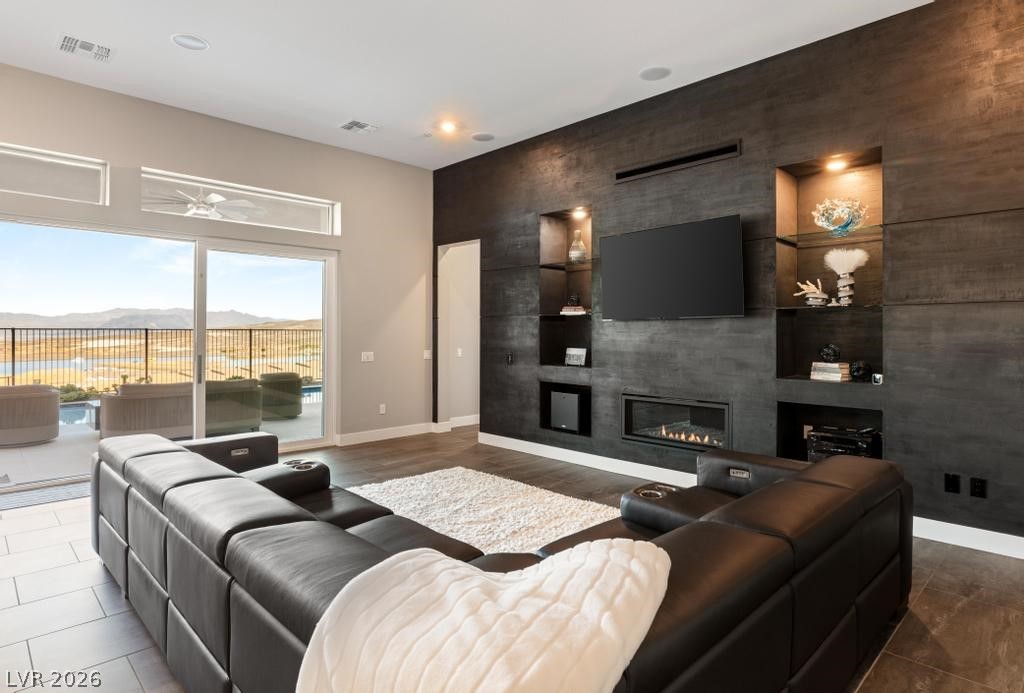 36 Thorn Creek Street