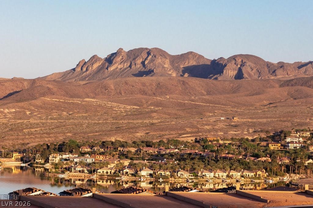 36 Thorn Creek Street