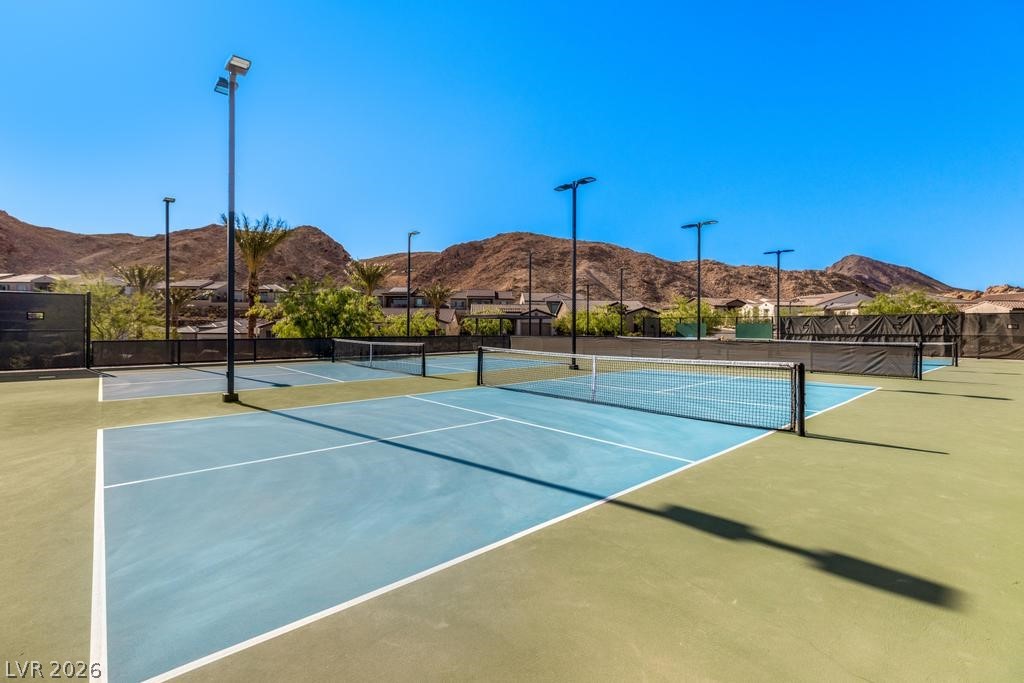 36 Thorn Creek Street