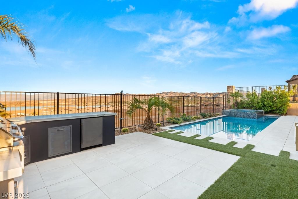 36 Thorn Creek Street