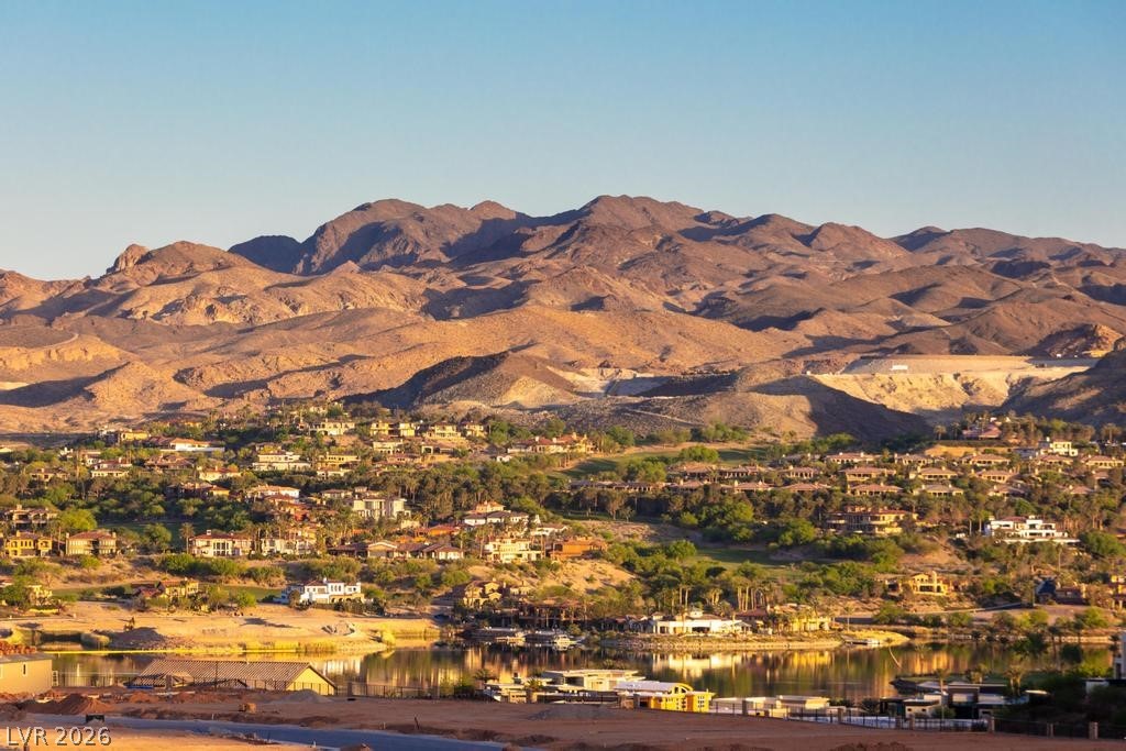 36 Thorn Creek Street