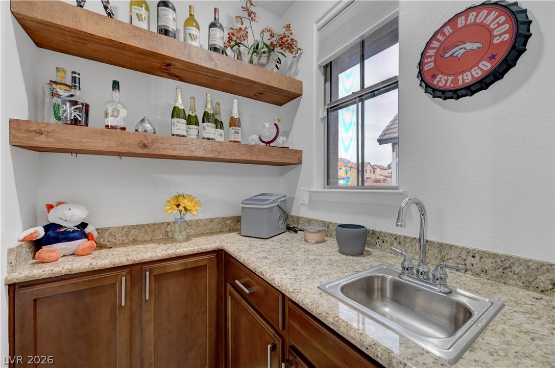 5627 Wedgefield Street