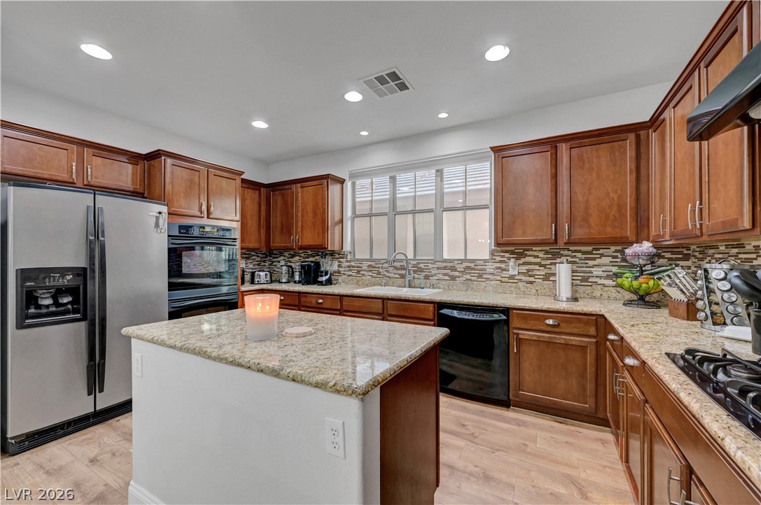 5627 Wedgefield Street