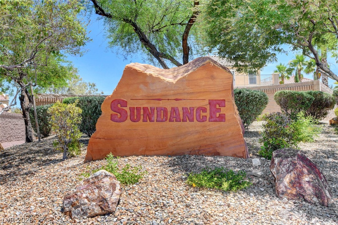 5627 Wedgefield Street