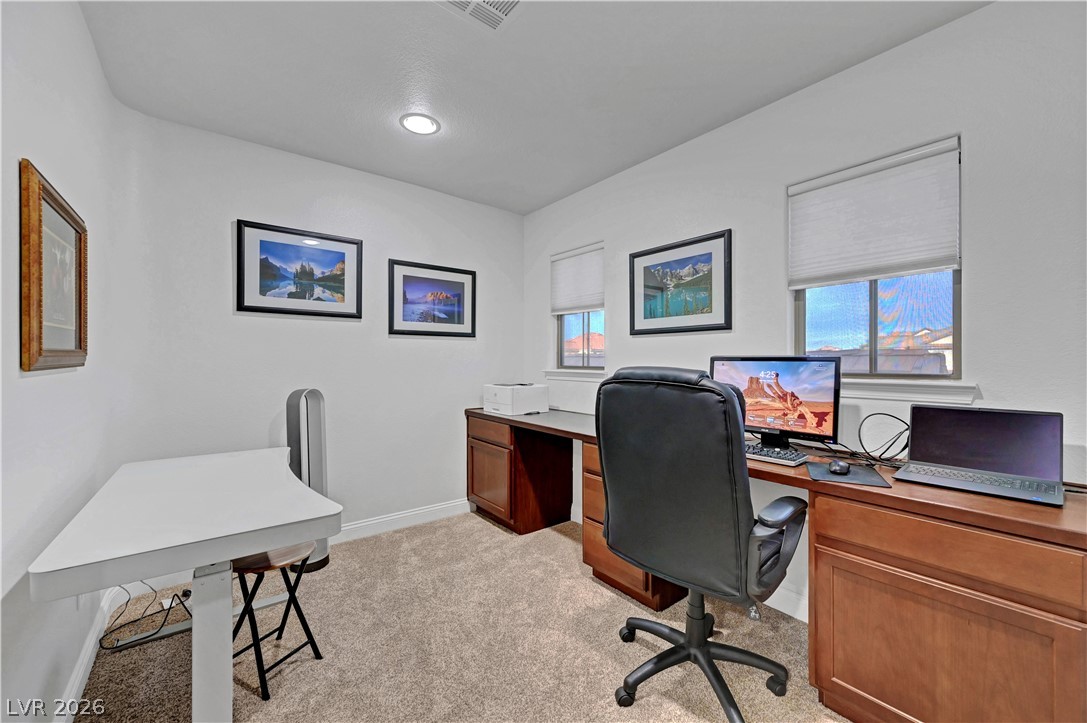 5627 Wedgefield Street