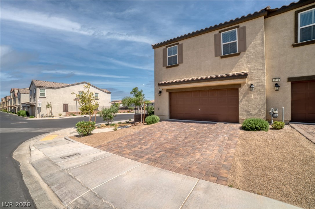 1314 Arcadia Rim Place