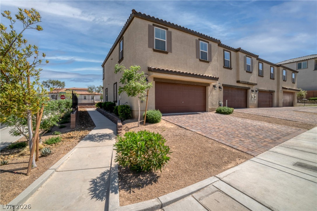 1314 Arcadia Rim Place