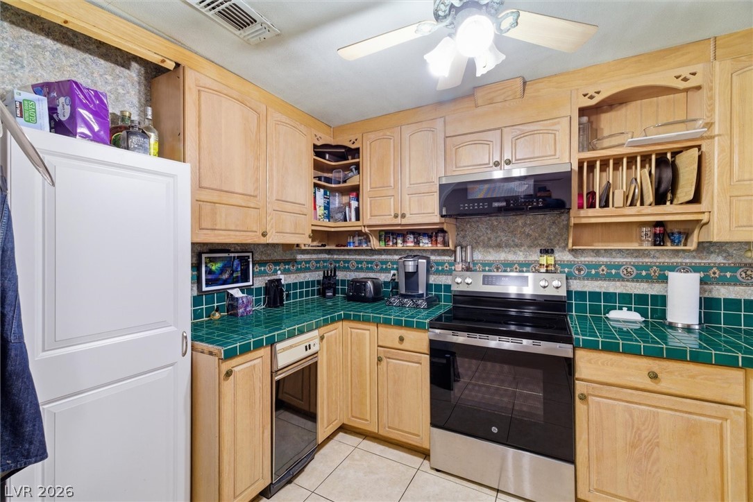 5440 Escondido Street