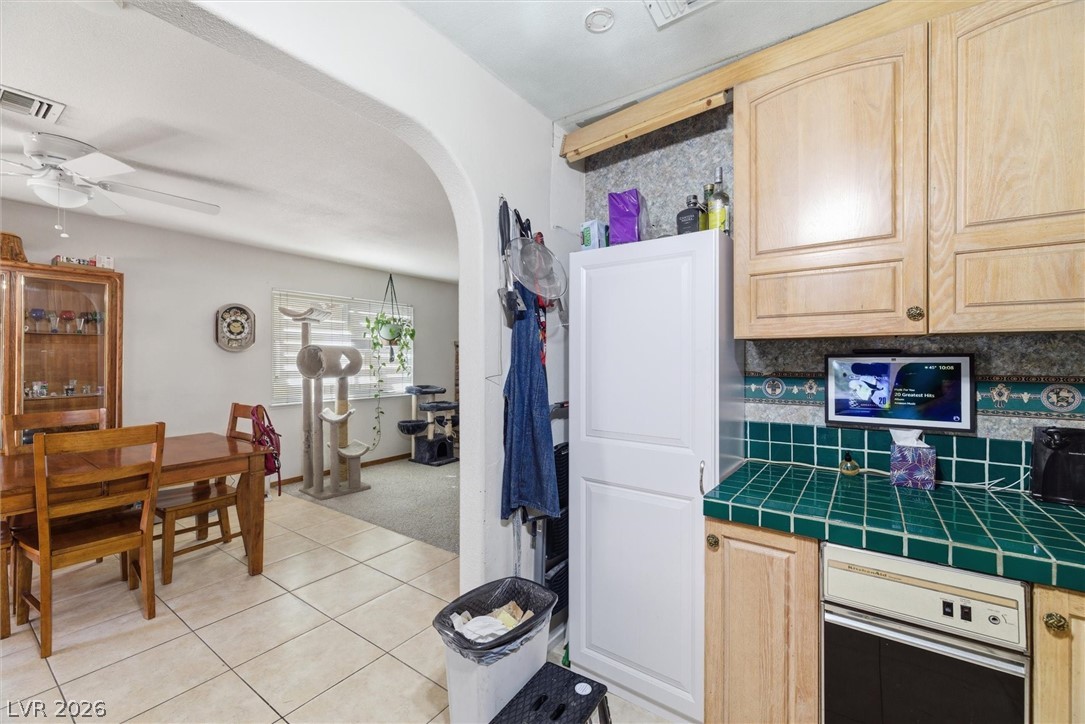 5440 Escondido Street