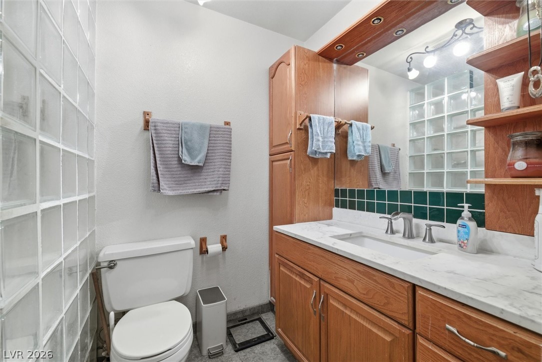 5440 Escondido Street