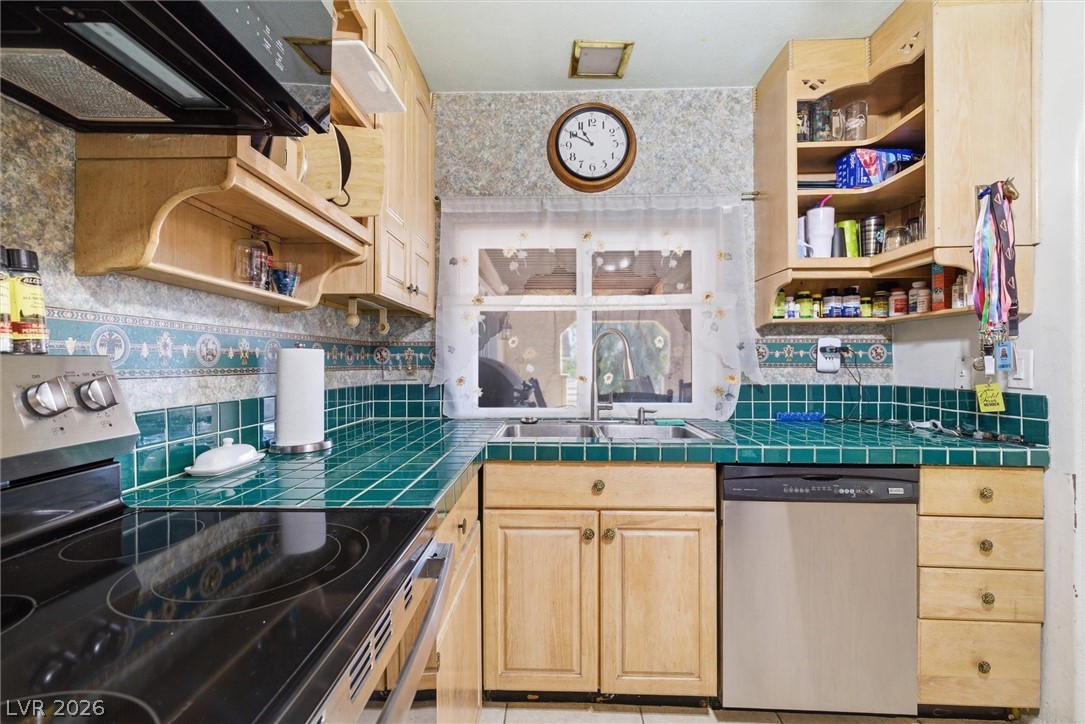 5440 Escondido Street