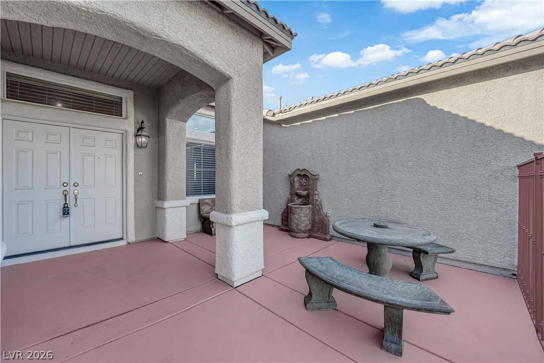 745 Diamond Bend Avenue