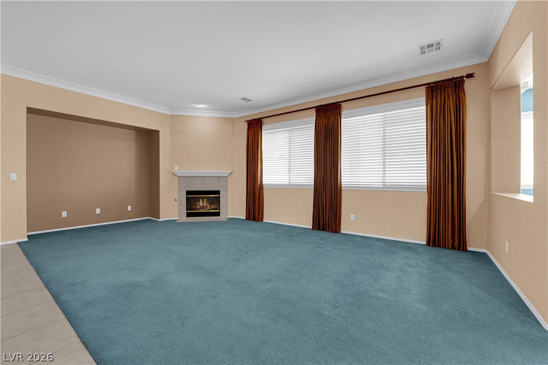 745 Diamond Bend Avenue