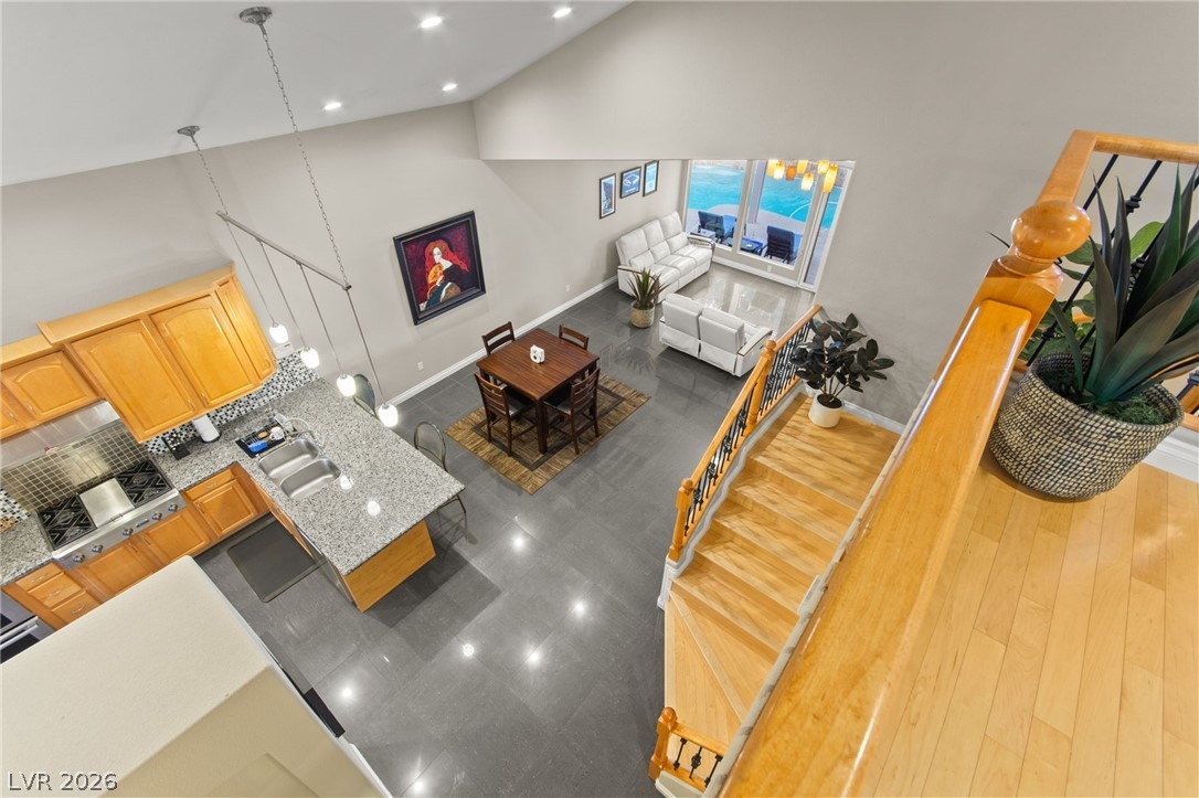 758 Ezzat Street