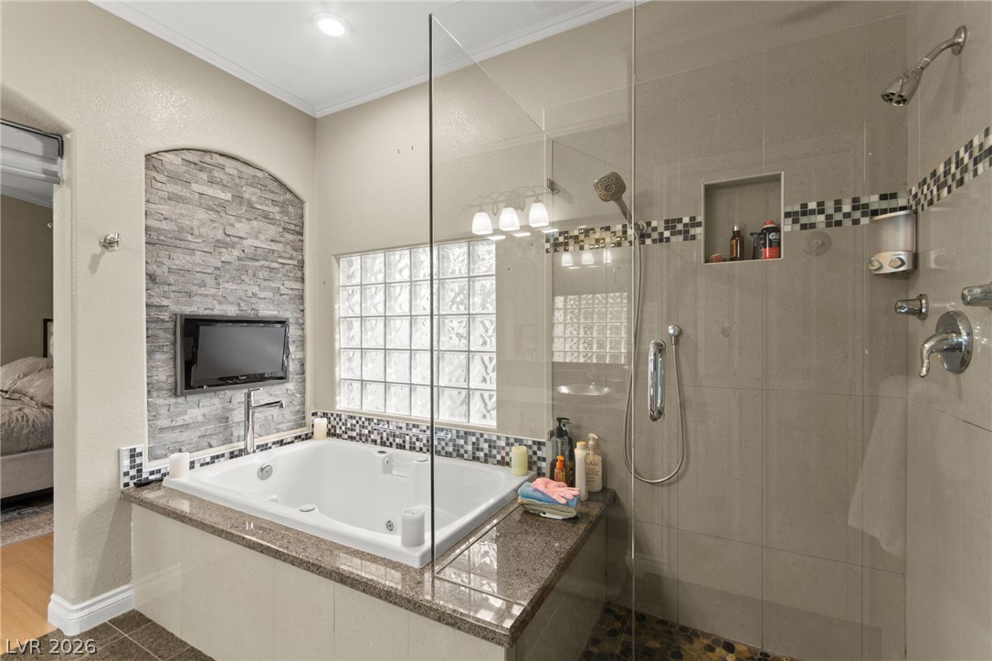 758 Ezzat Street