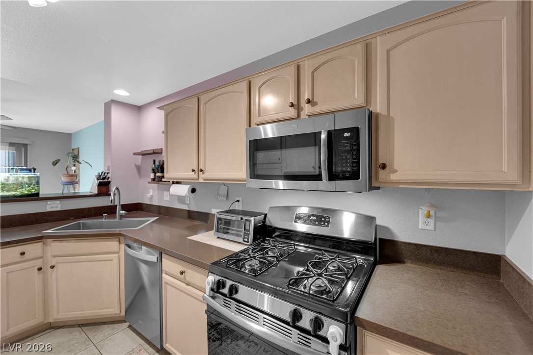 511 Crumpler Place