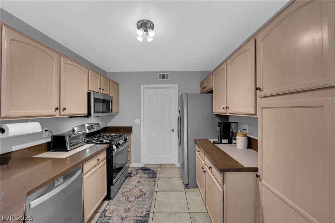 511 Crumpler Place