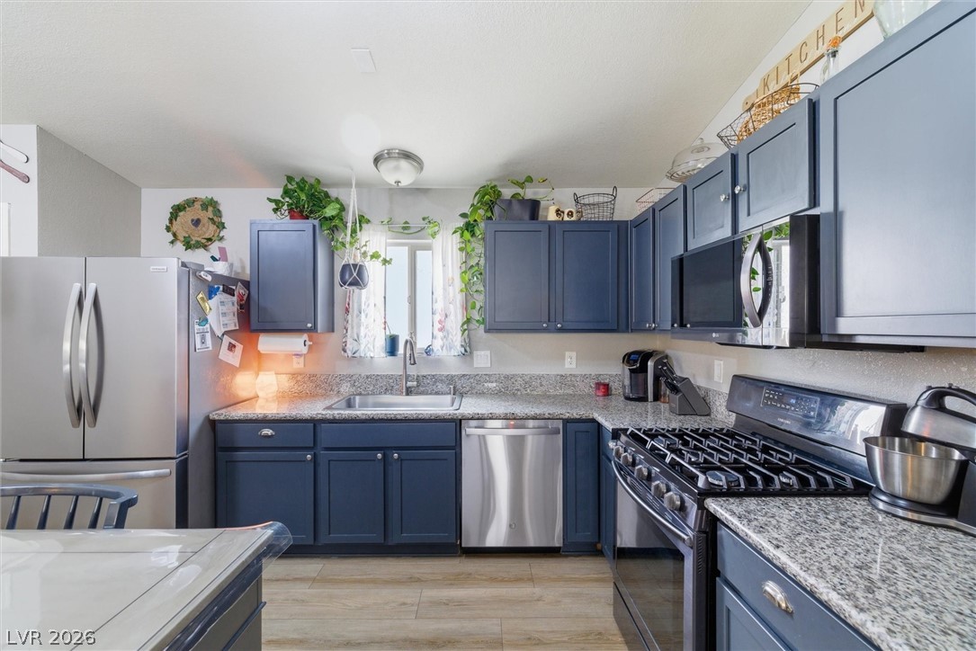 1323 West Bartlett Avenue