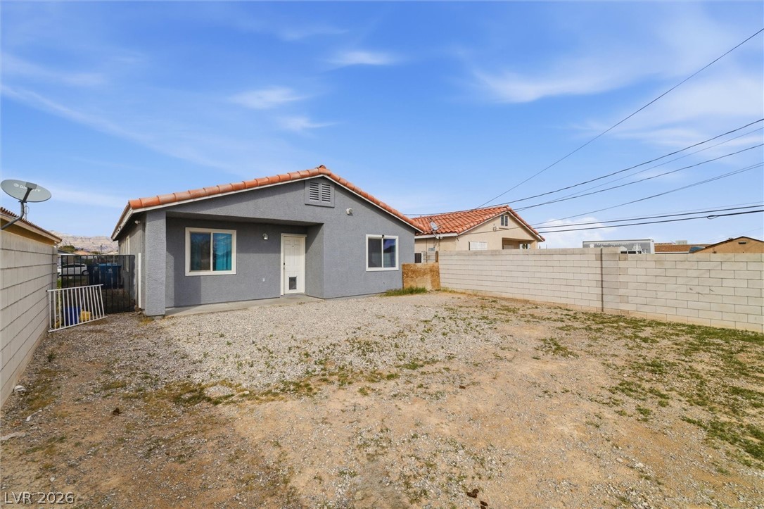 1323 West Bartlett Avenue