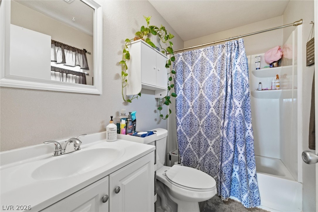 1323 West Bartlett Avenue