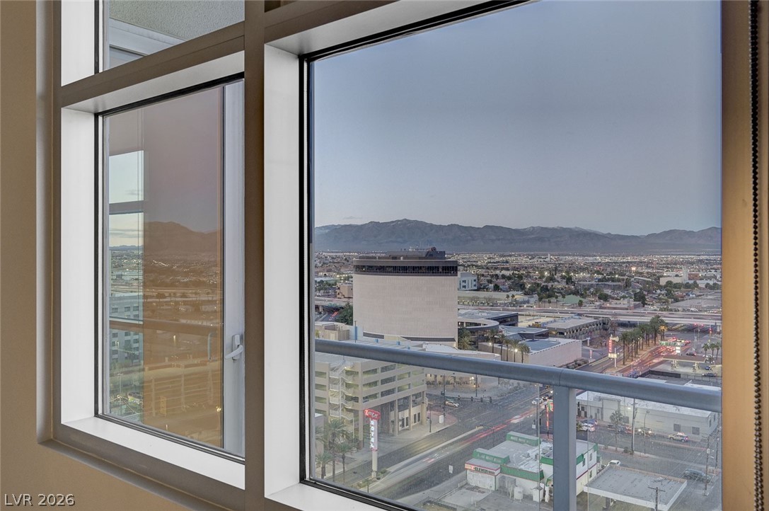 150 Las Vegas Boulevard 1716