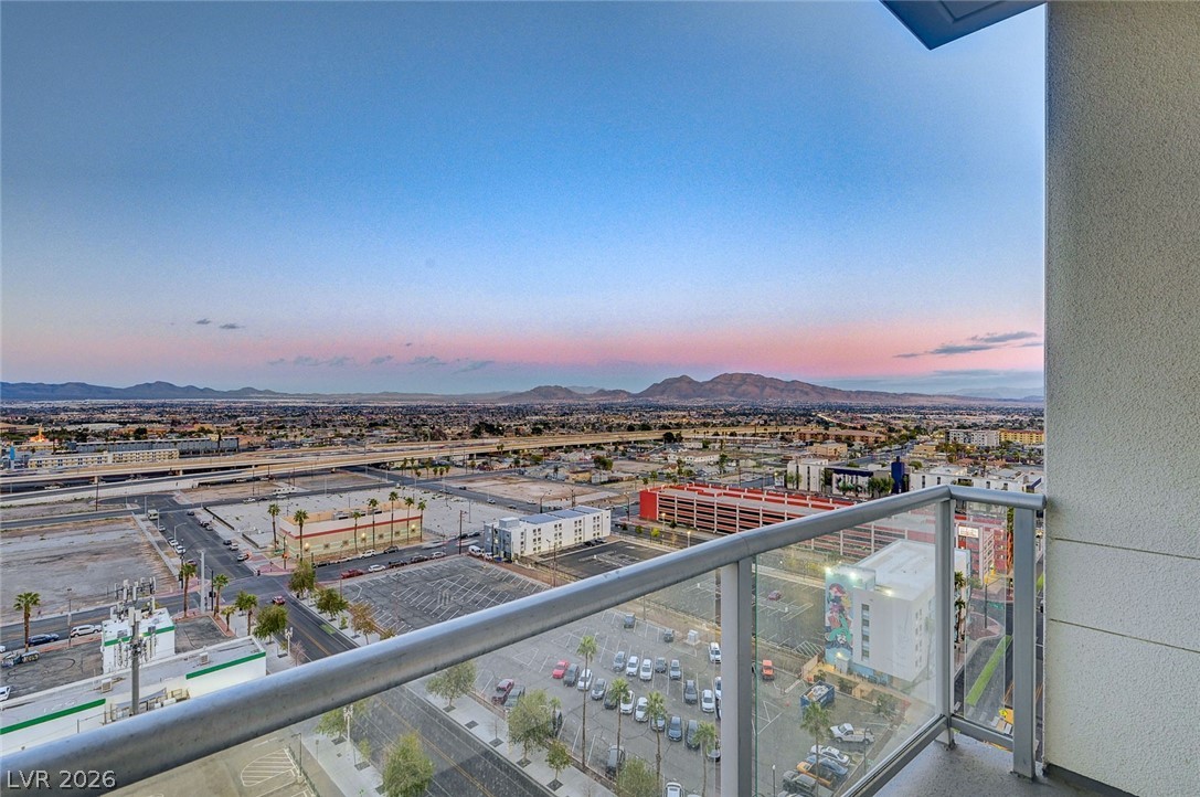 150 Las Vegas Boulevard 1716