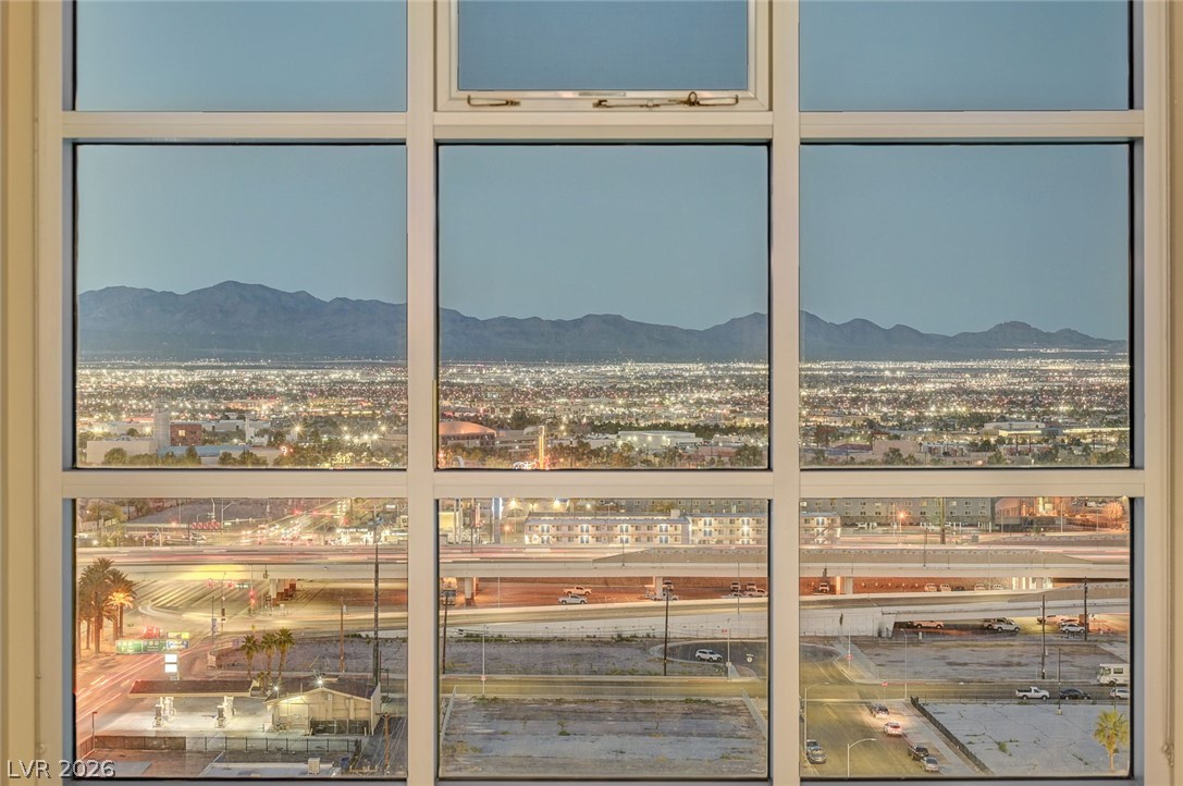 150 Las Vegas Boulevard 1716