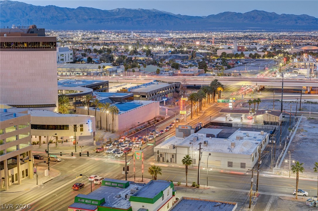 150 Las Vegas Boulevard 1716