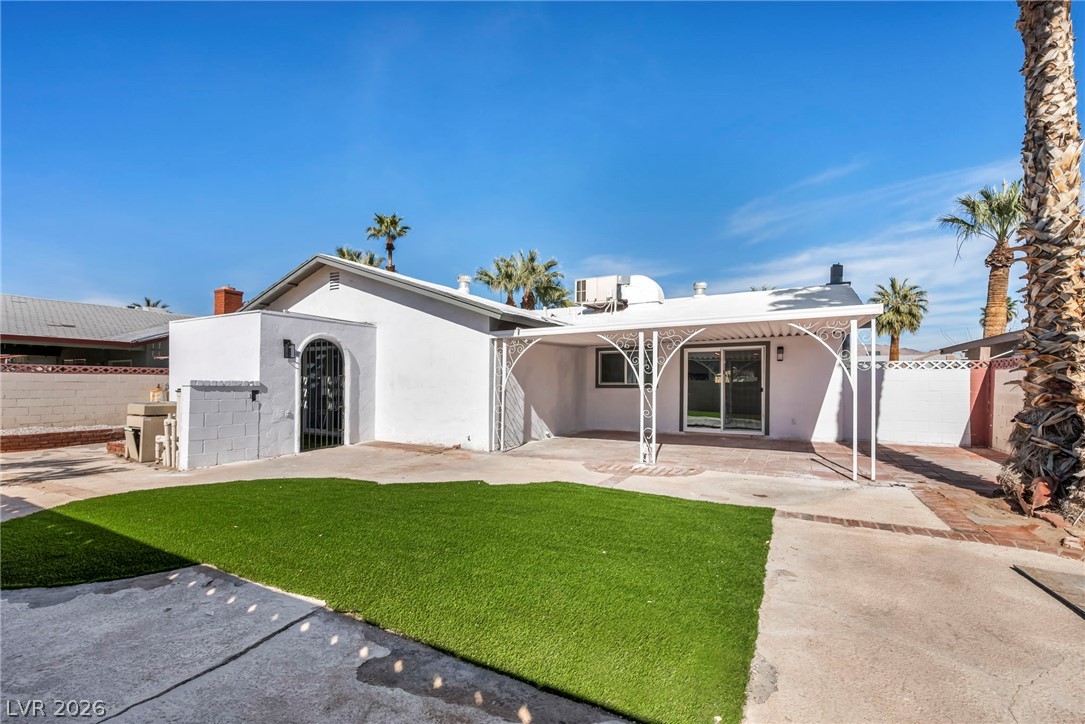 3527 Ruth Drive