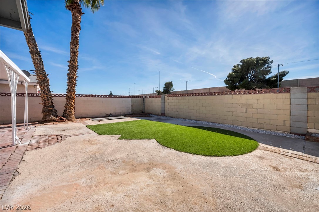 3527 Ruth Drive