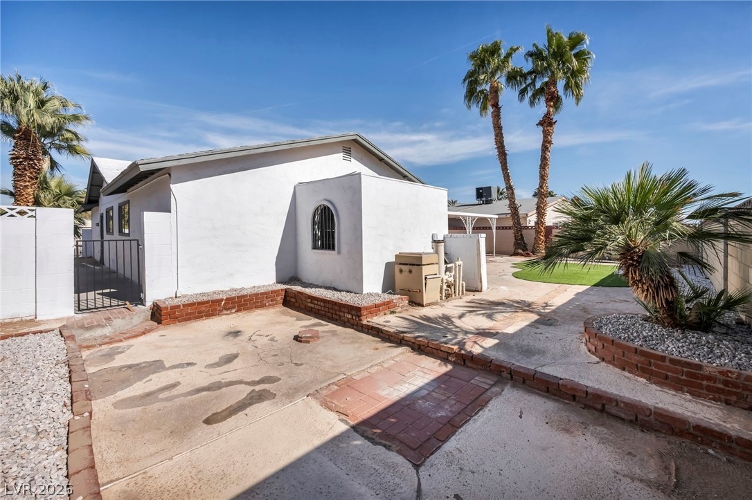 3527 Ruth Drive