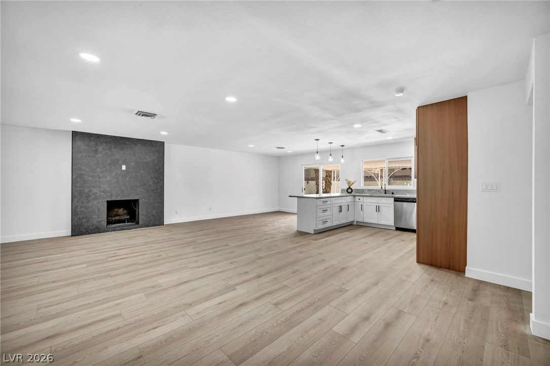 3527 Ruth Drive