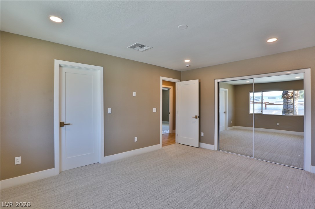 547 Ellen Way
