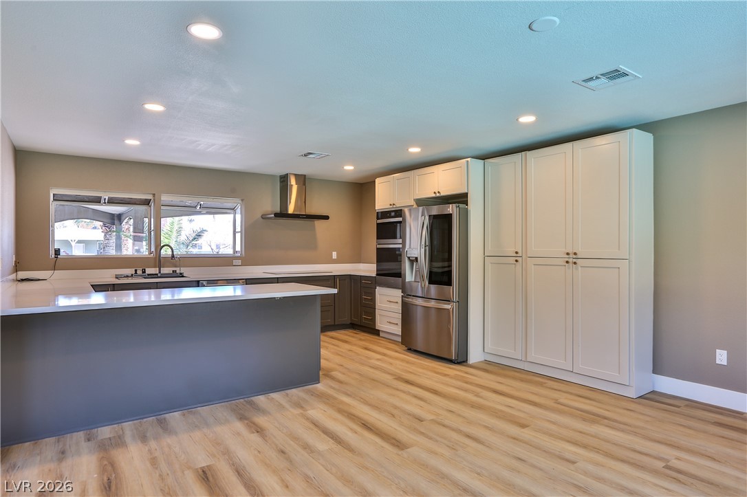 547 Ellen Way