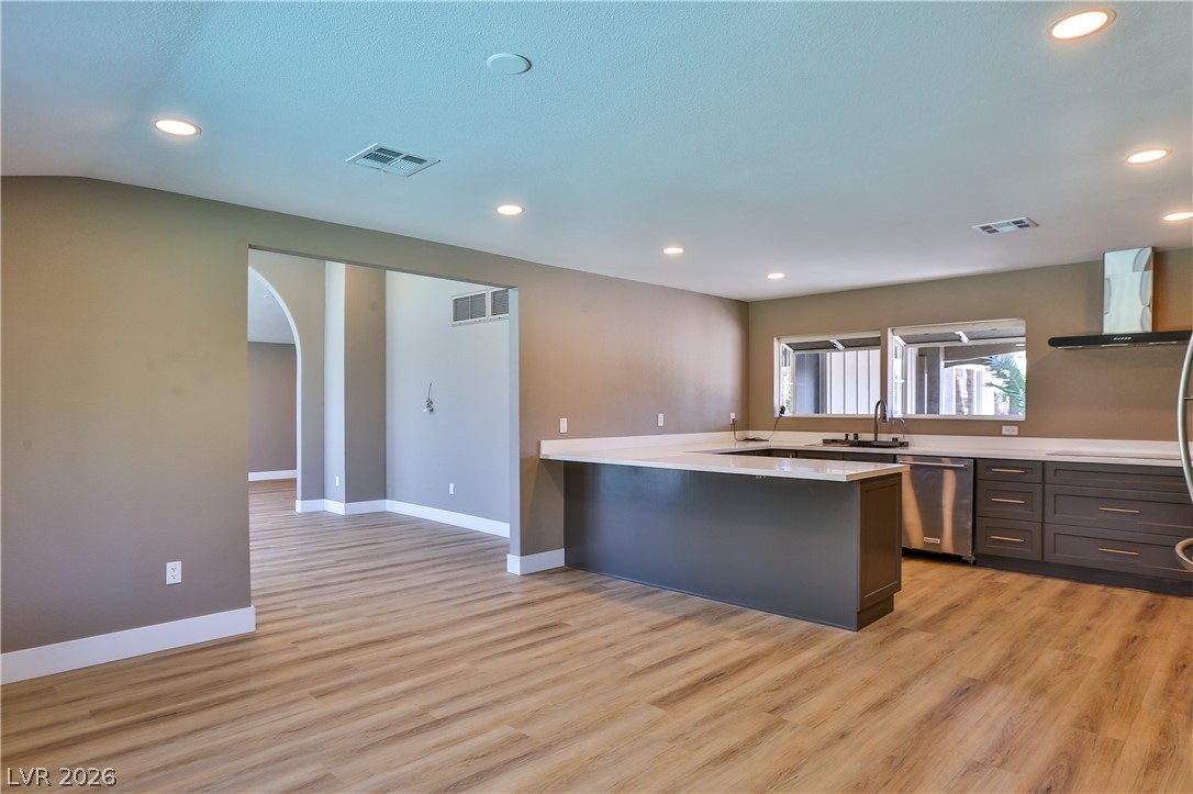 547 Ellen Way