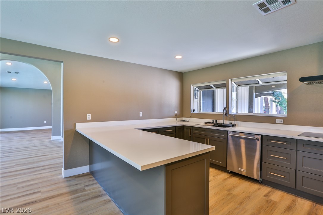 547 Ellen Way