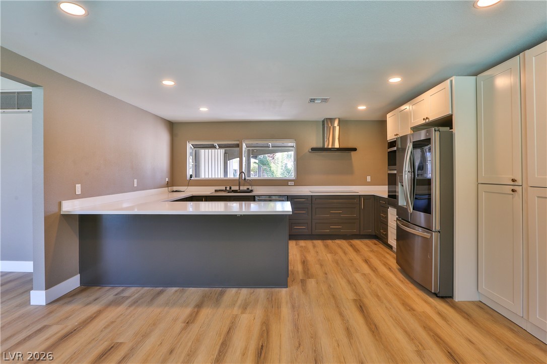 547 Ellen Way