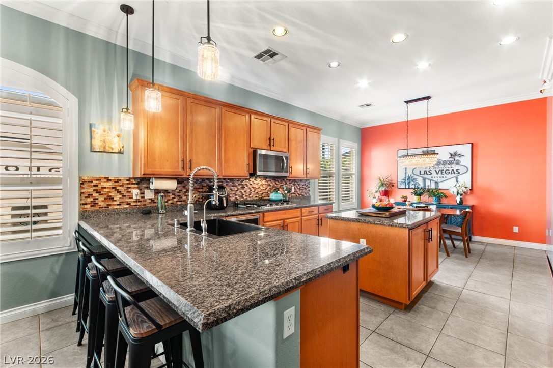 8066 Villa Del Viento Drive