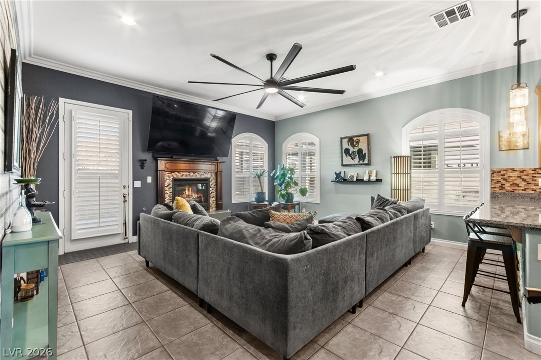 8066 Villa Del Viento Drive