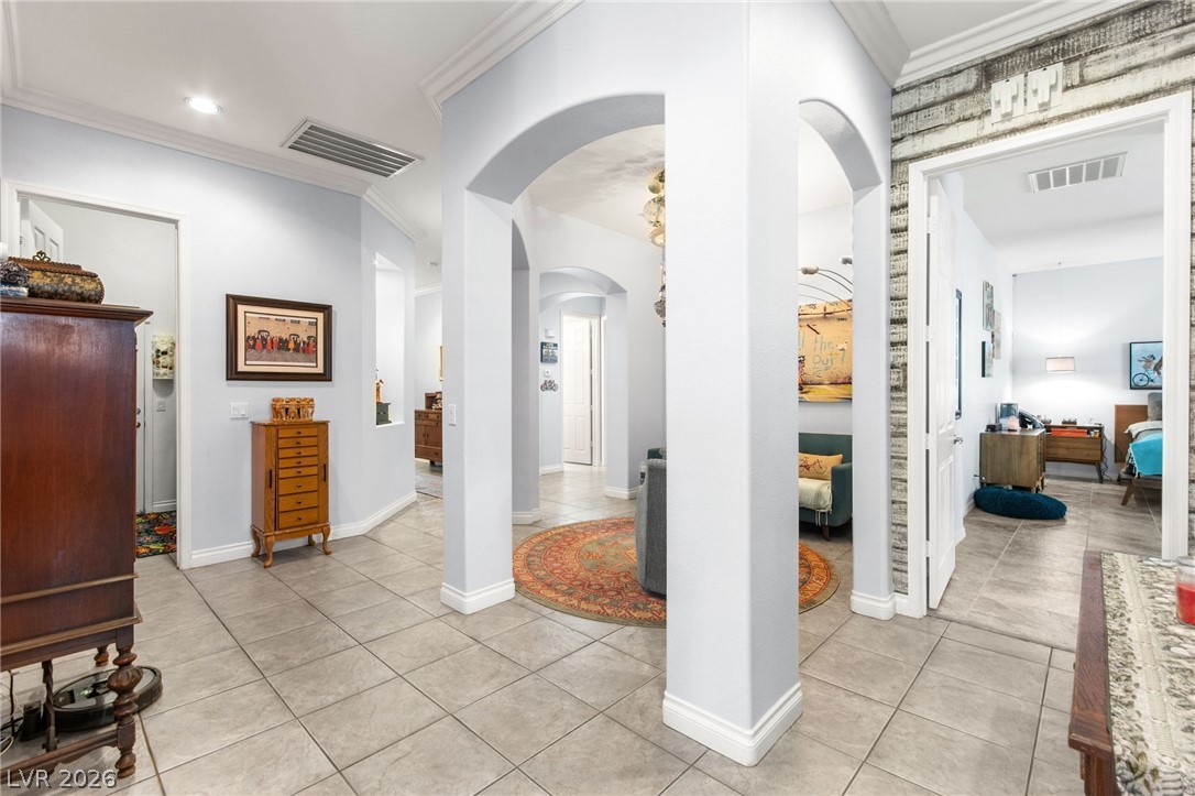 8066 Villa Del Viento Drive