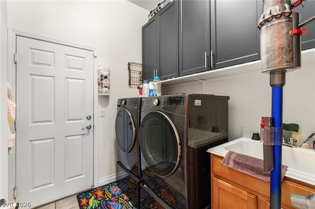 8066 Villa Del Viento Drive